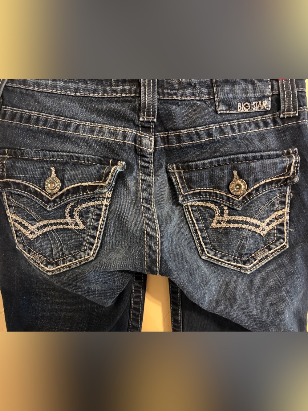 women's Big Star "Casey" low-rise fit jeans in a size 27R.